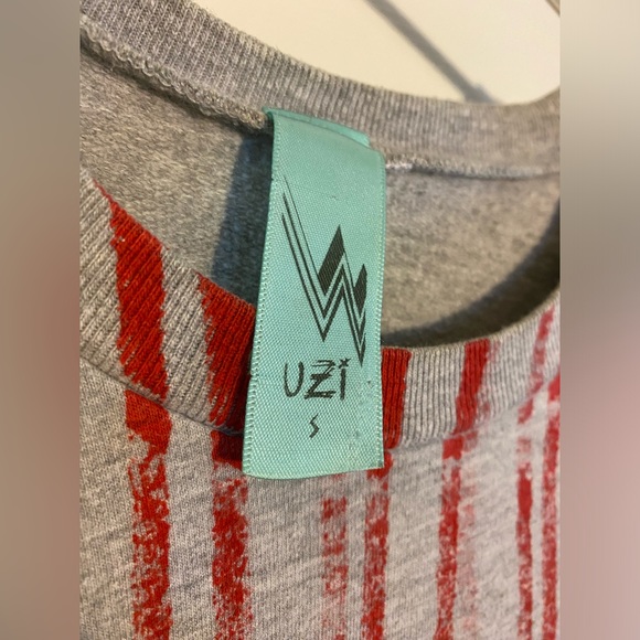 Uzi NYC Sweater - Picture 3 of 6